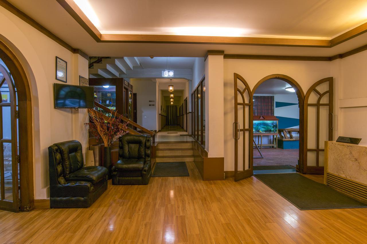Haritagiri Otel Kalpatta Dış mekan fotoğraf