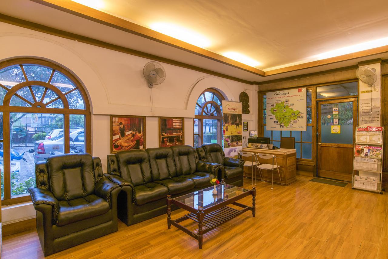 Haritagiri Otel Kalpatta Dış mekan fotoğraf