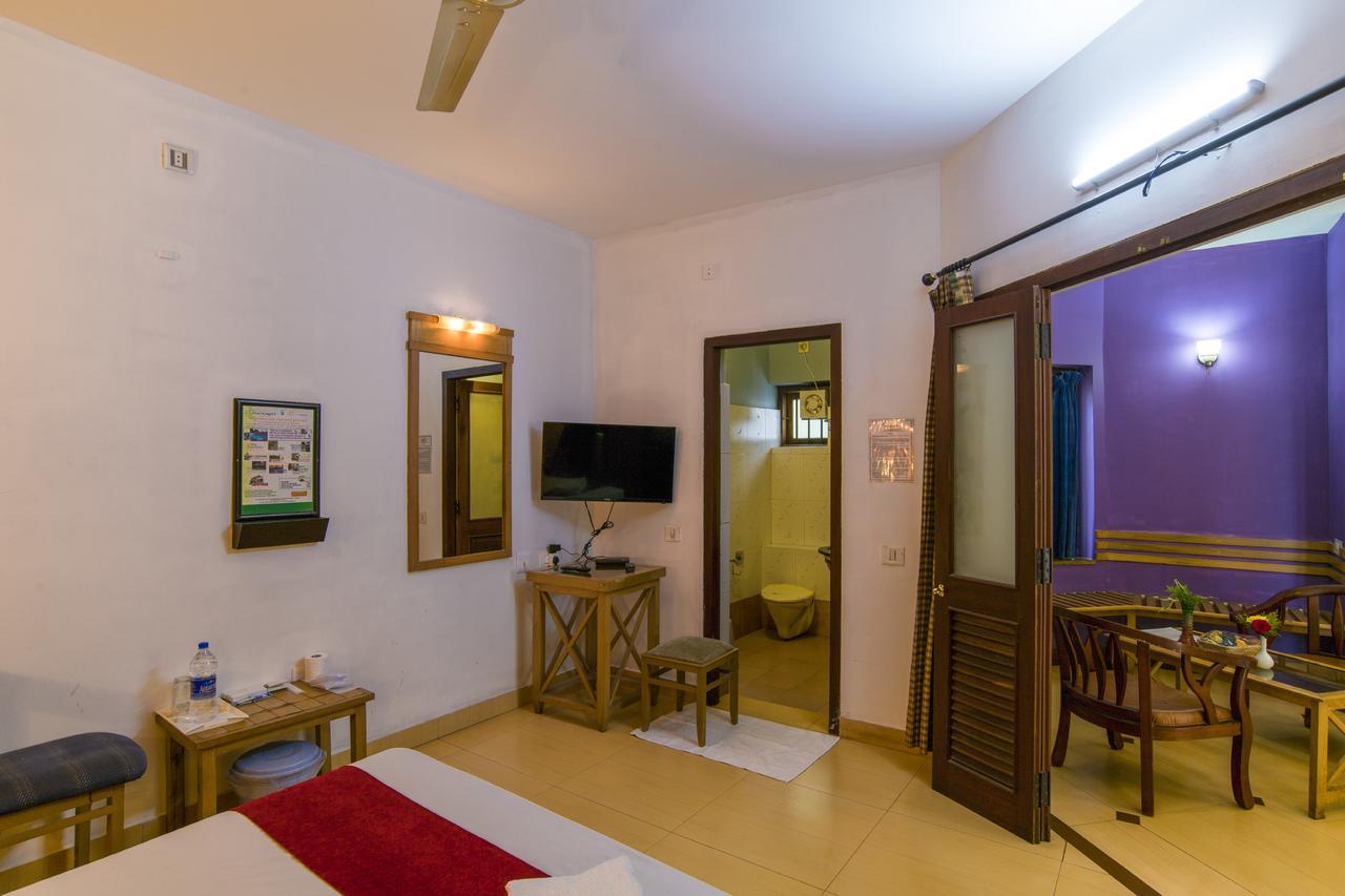 Haritagiri Otel Kalpatta Dış mekan fotoğraf