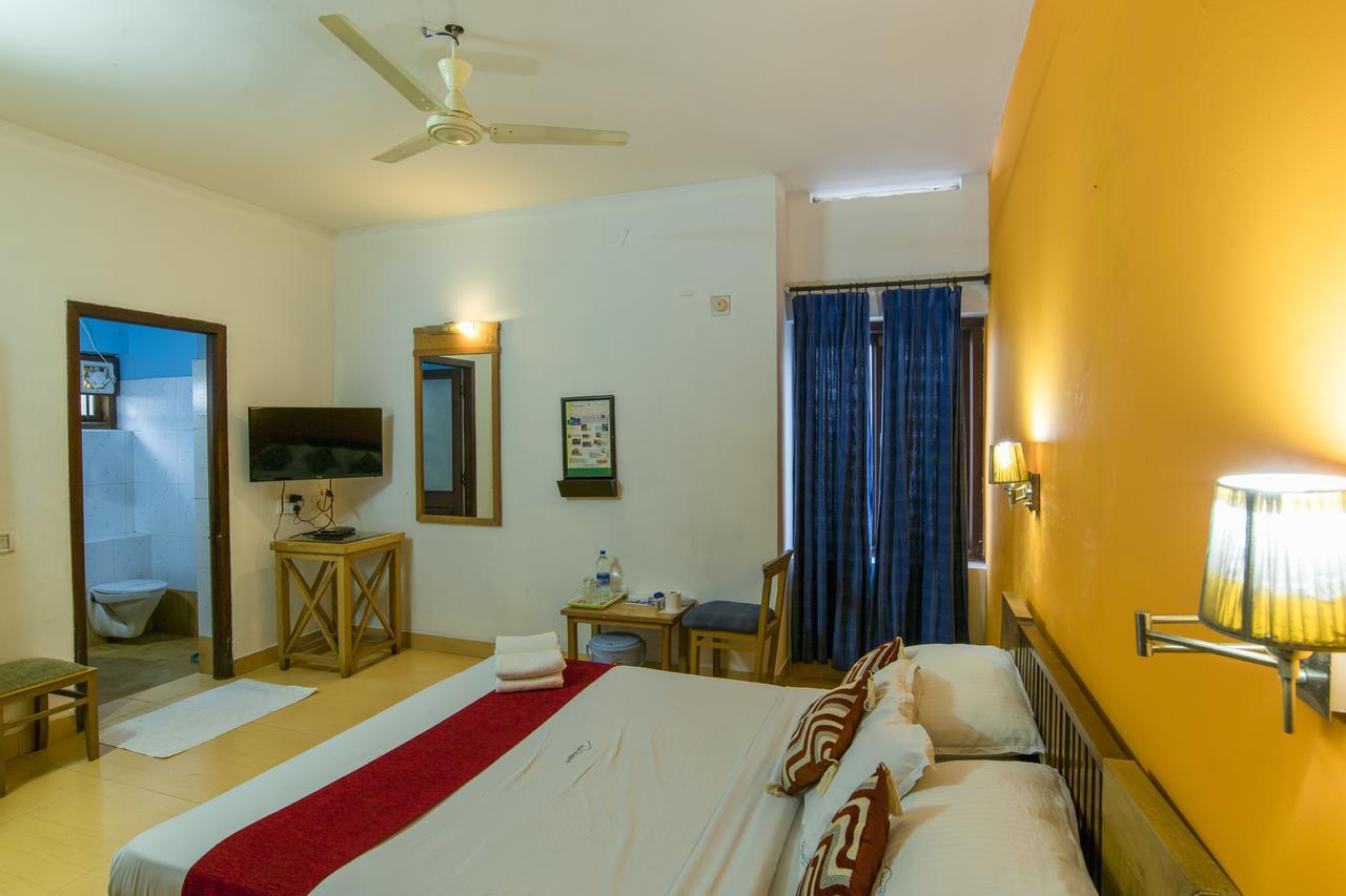 Haritagiri Otel Kalpatta Dış mekan fotoğraf