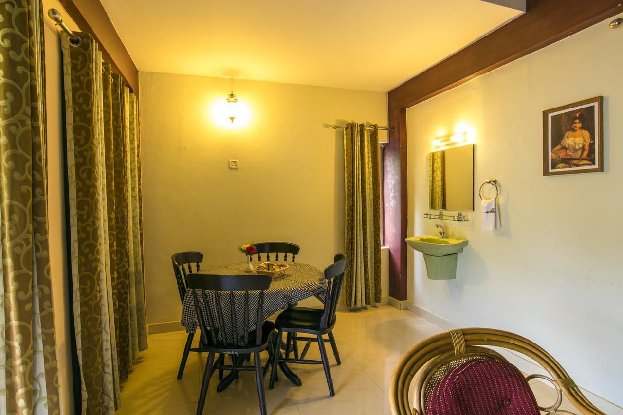 Haritagiri Otel Kalpatta Dış mekan fotoğraf