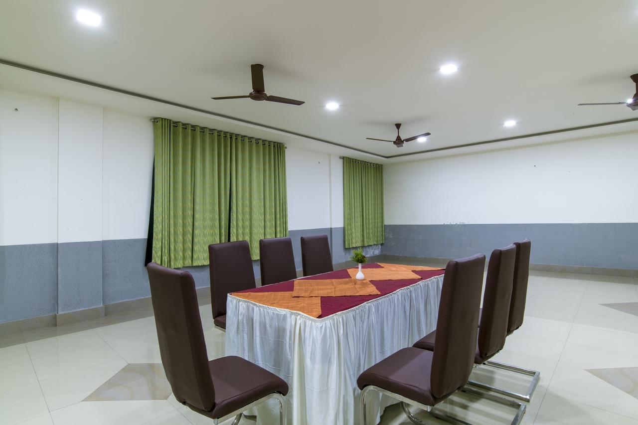 Haritagiri Otel Kalpatta Dış mekan fotoğraf