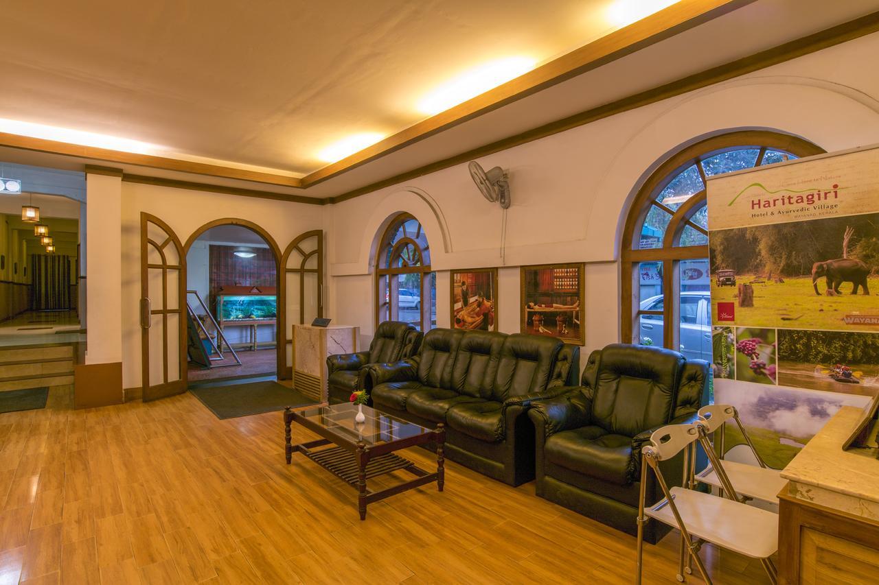 Haritagiri Otel Kalpatta Dış mekan fotoğraf
