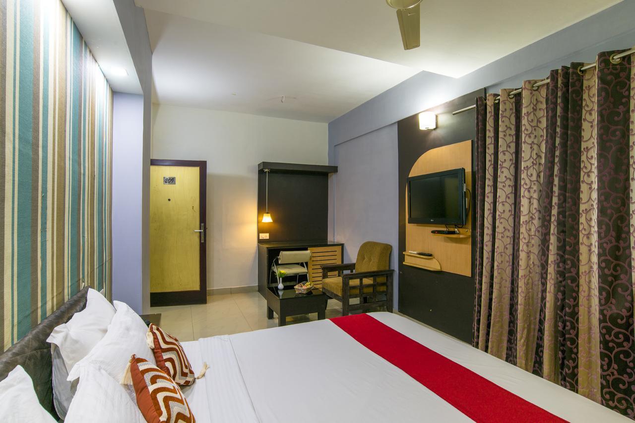 Haritagiri Otel Kalpatta Dış mekan fotoğraf