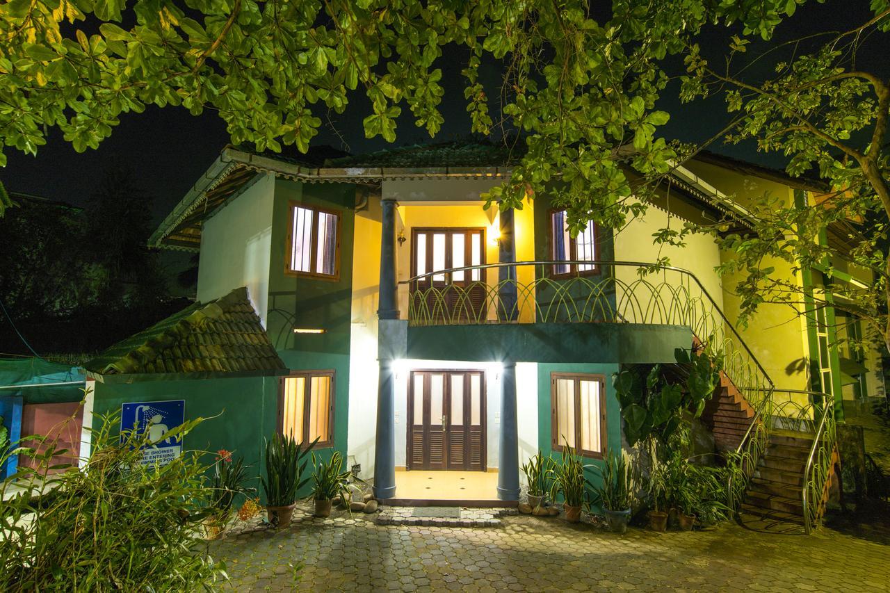 Haritagiri Otel Kalpatta Dış mekan fotoğraf