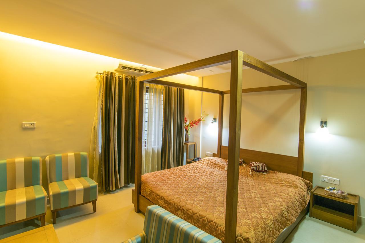 Haritagiri Otel Kalpatta Dış mekan fotoğraf