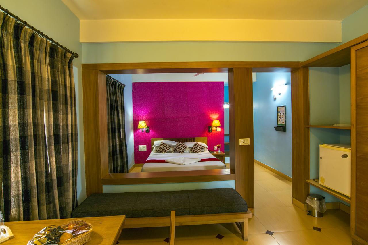 Haritagiri Otel Kalpatta Dış mekan fotoğraf